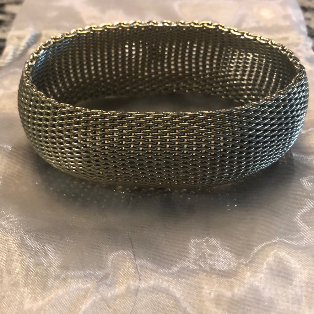 Gold Saks bracelet - Picture 2 of 3